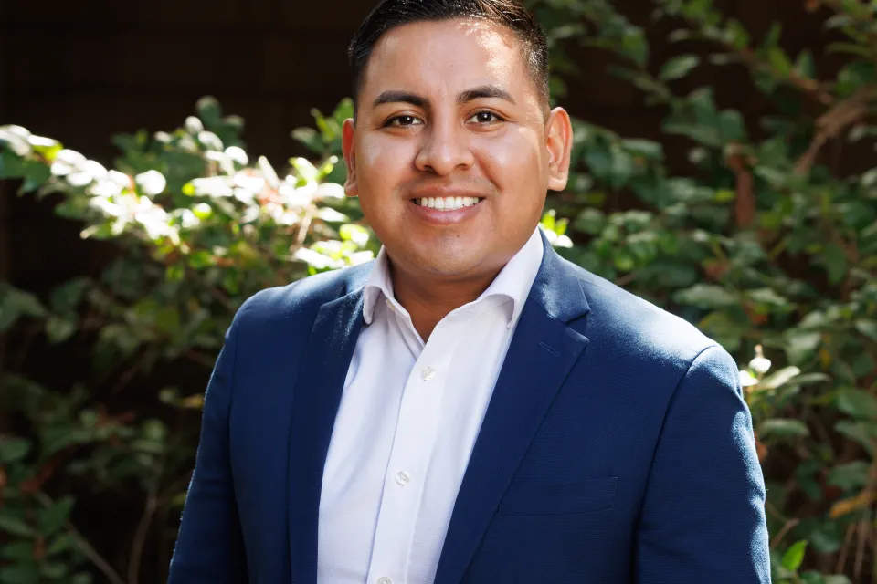 Gus Flores