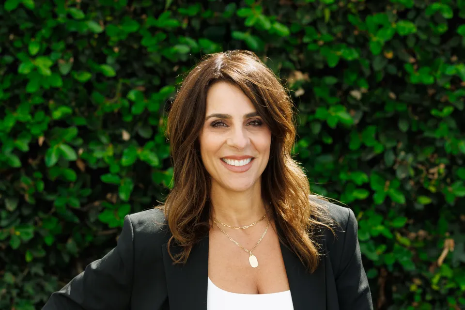 Lucia Mixon headshot